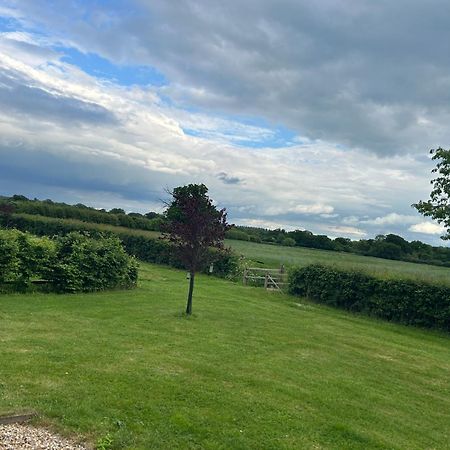 Little Park Farm Queen Anne Farmhouse & Apartments Stratfield Mortimer Esterno foto