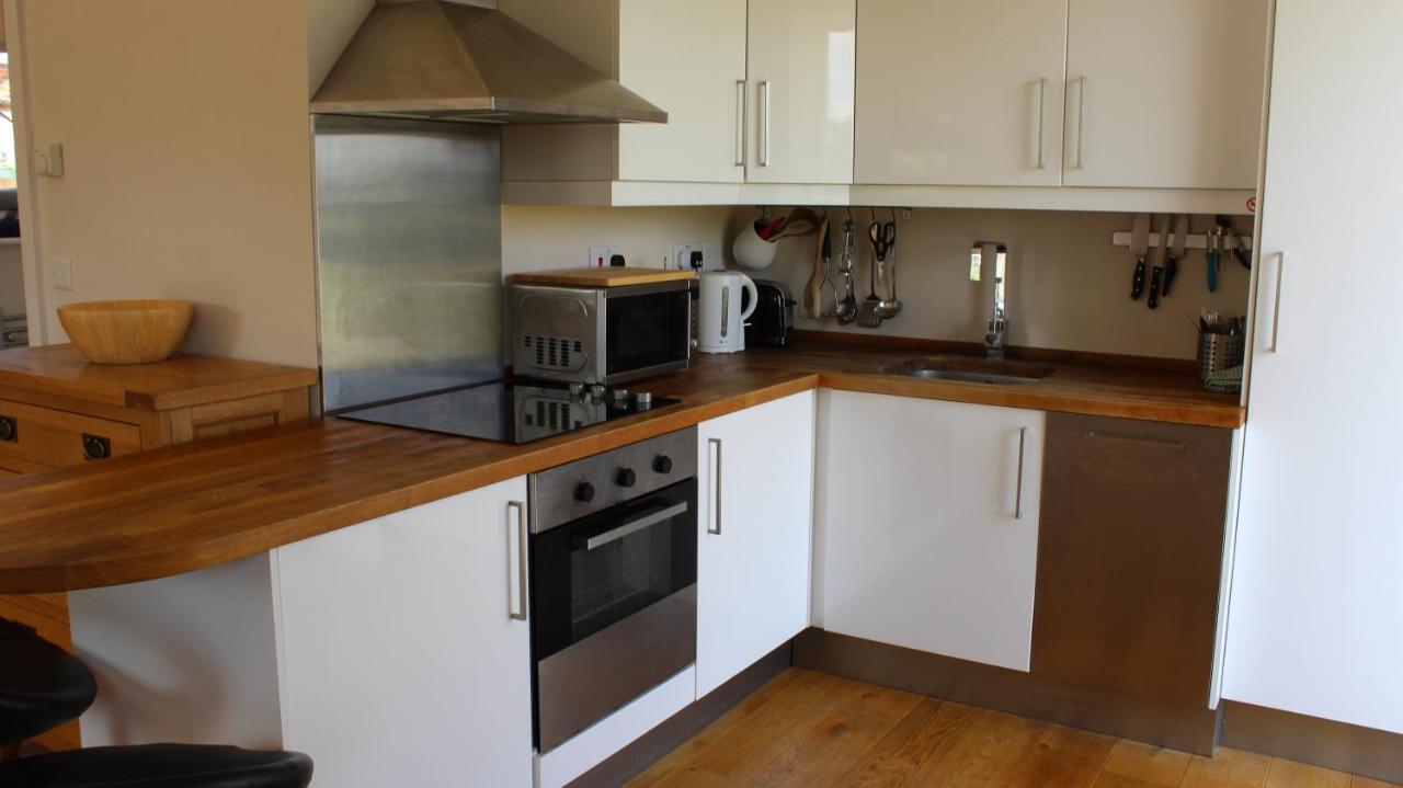 Little Park Farm Queen Anne Farmhouse & Apartments Stratfield Mortimer Esterno foto