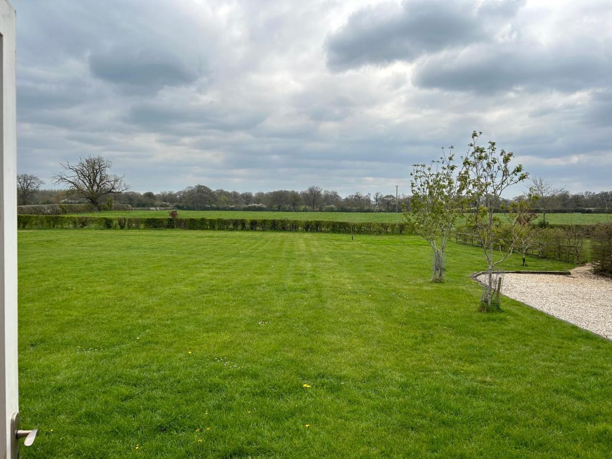 Little Park Farm Queen Anne Farmhouse & Apartments Stratfield Mortimer Esterno foto