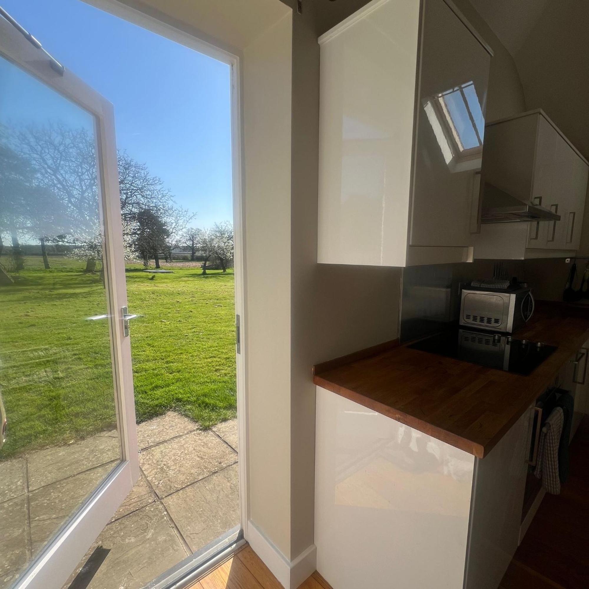 Little Park Farm Queen Anne Farmhouse & Apartments Stratfield Mortimer Esterno foto